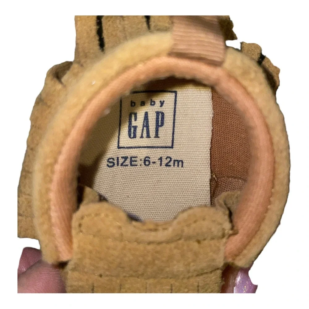 Baby GAP boys size 6-12 months tan bear moccasins slippers shoes
